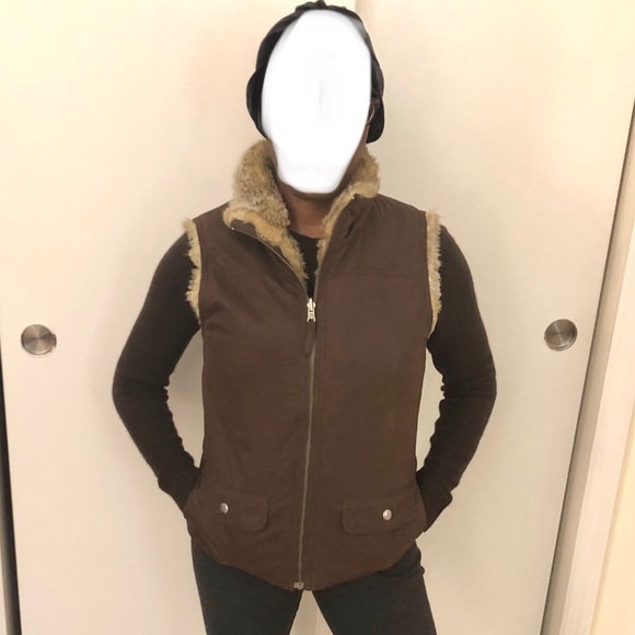 GAP reversible zip vest - Picture 8 of 11